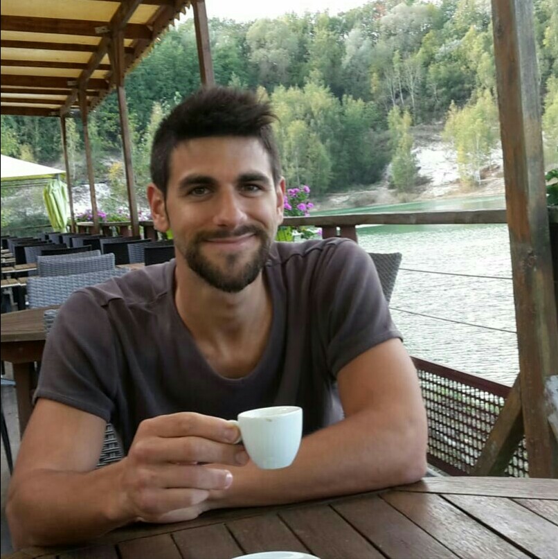 Alexis Pinheiro Maker Picture